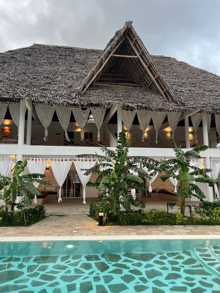 

Napoli - Watamu - Rafiki Tamu Residential Resort