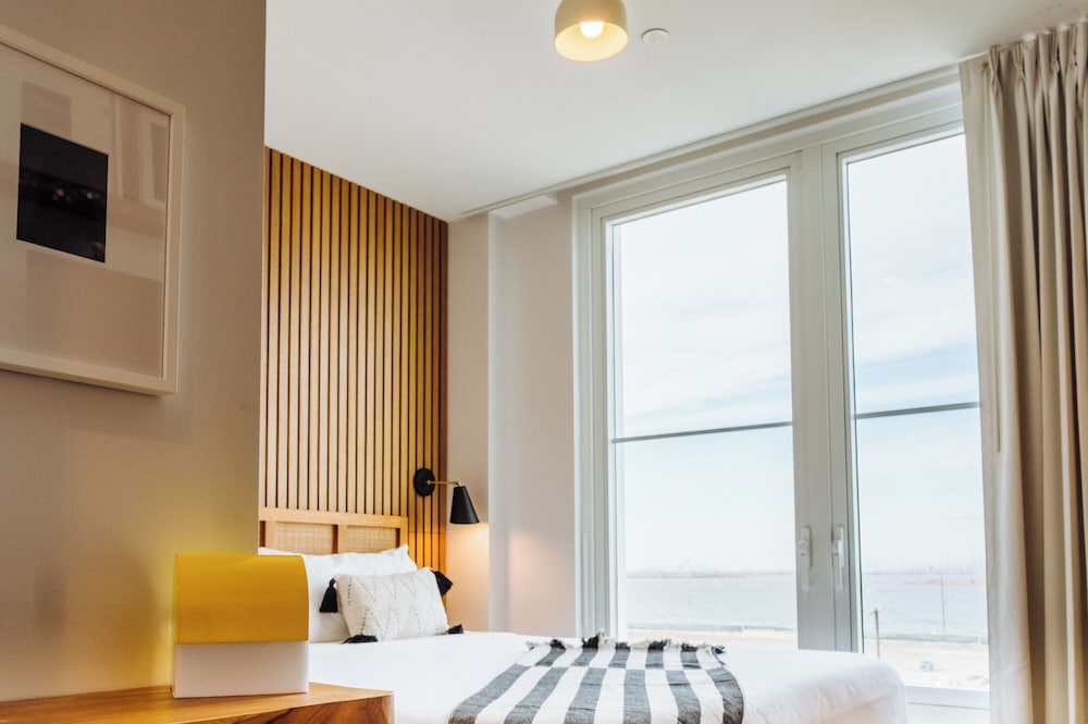 

Milano - Broad Channel - The Rockaway Hotel