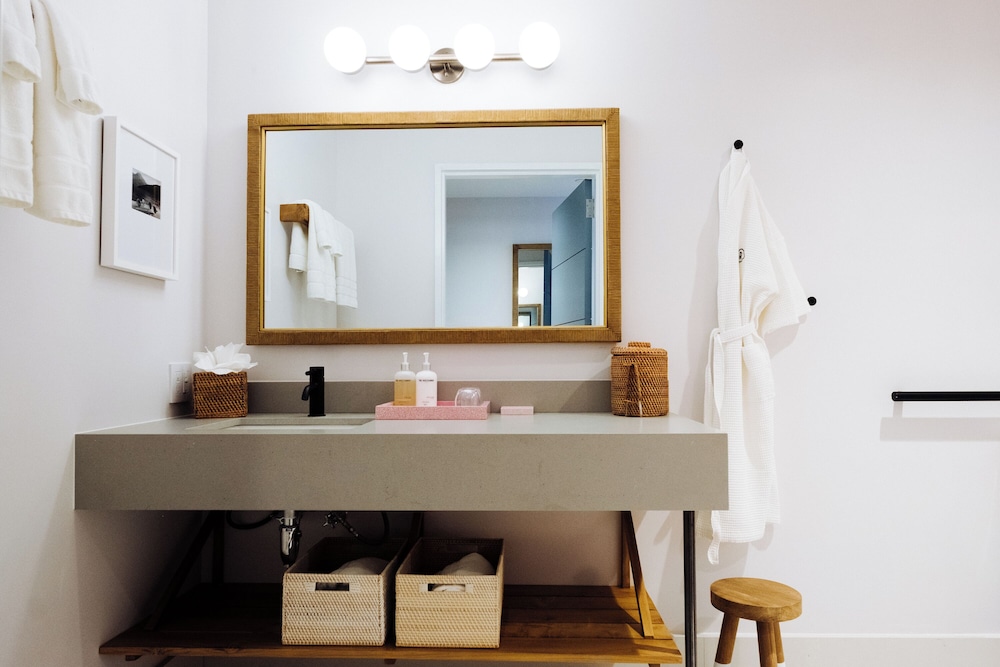 

Milano - New York - Aeroporto JFK - The Rockaway Hotel