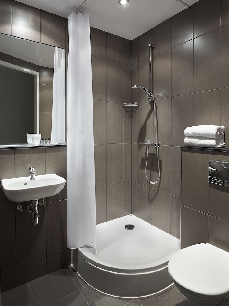 

Napoli - Zaandam - The Social Hub Amsterdam West 4 star