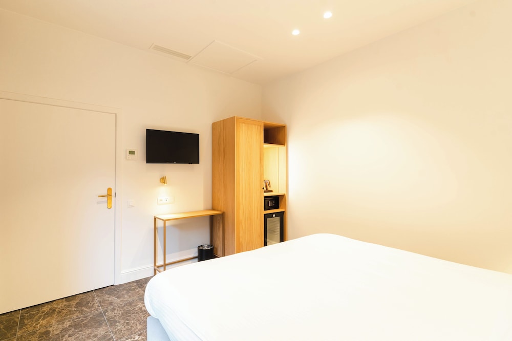 

Genova - Zuienkerke - Golden Tree Hotel