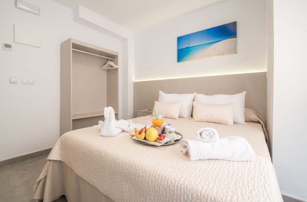 

Napoli - Torremolinos - Hostal Romerito