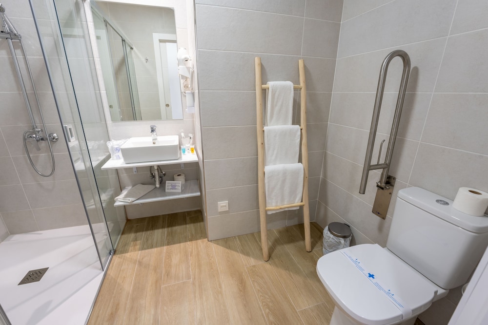 

Bari - Torremolinos - Hostal Romerito