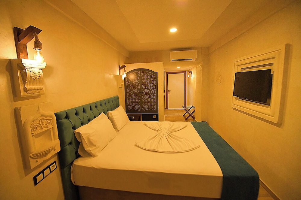 

Catania - Midyat - MİDYAT LADİNOS OTEL