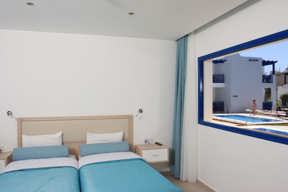 

Brindisi - Ayia Napa - MarisMare Apartments