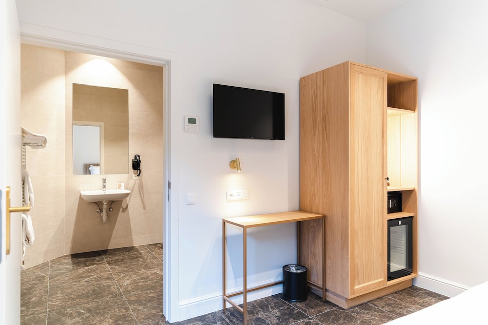 

Bari - Bruges - Golden Tree Hotel