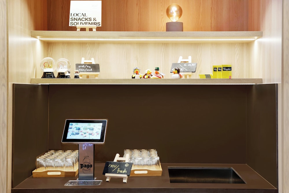 

Napoli - Vienna - IntercityHotel Wien