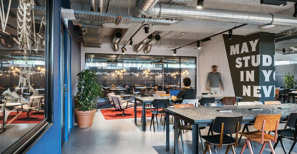 

Napoli - Zaandam - The Social Hub Amsterdam West