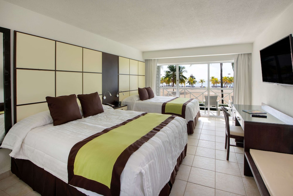 

Milano - Grand Bahama (Bahamas), Caraibi - Viva Fortuna Beach by Wyndham, A Trademark All Inclusive