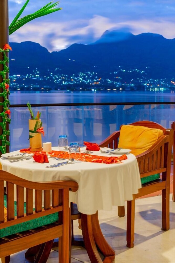 

Torino - St Anne Island - Cerf Island Resort