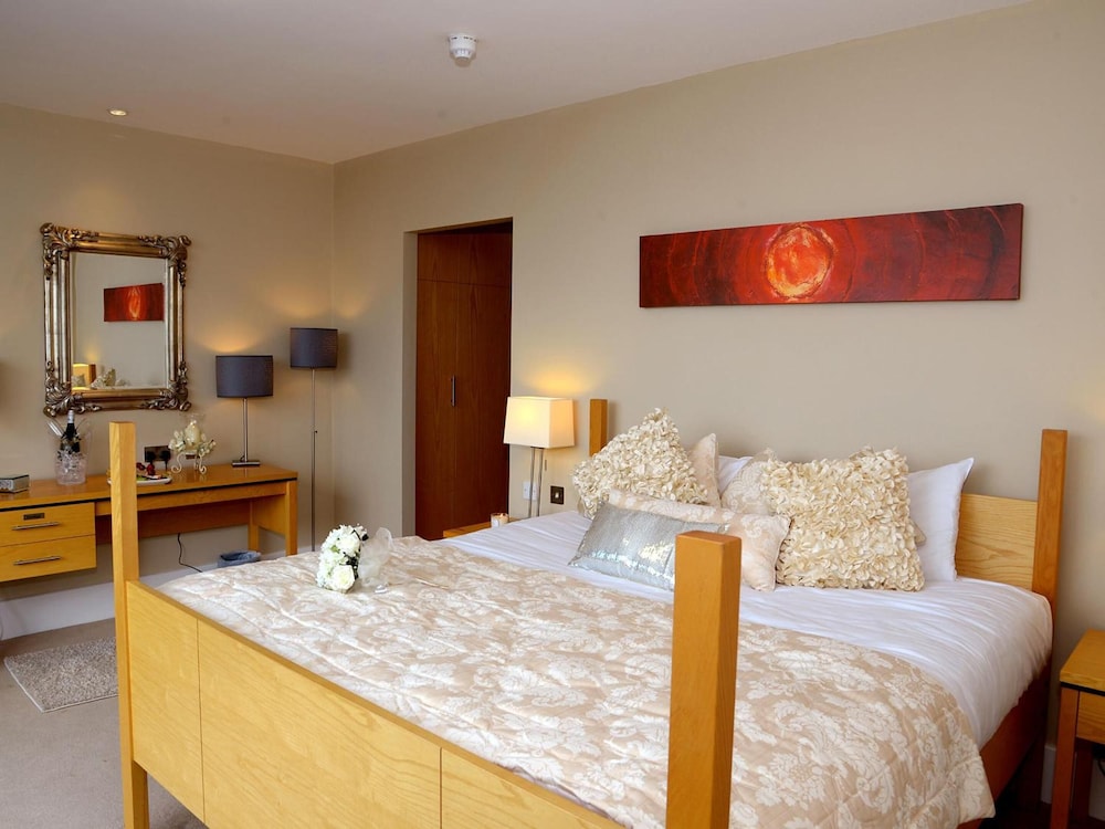 

Milano - Lucan - Green Isle Hotel, Dublin