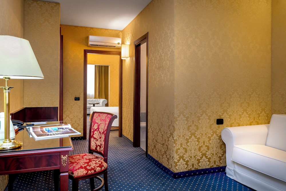 

Catania - Busto Arsizio - Best Western Cavalieri Della Corona