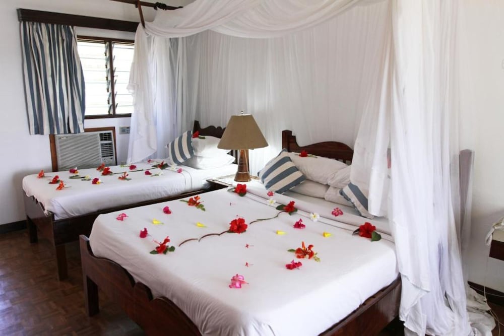 

Roma - Kilifi - Mnarani Beach Club