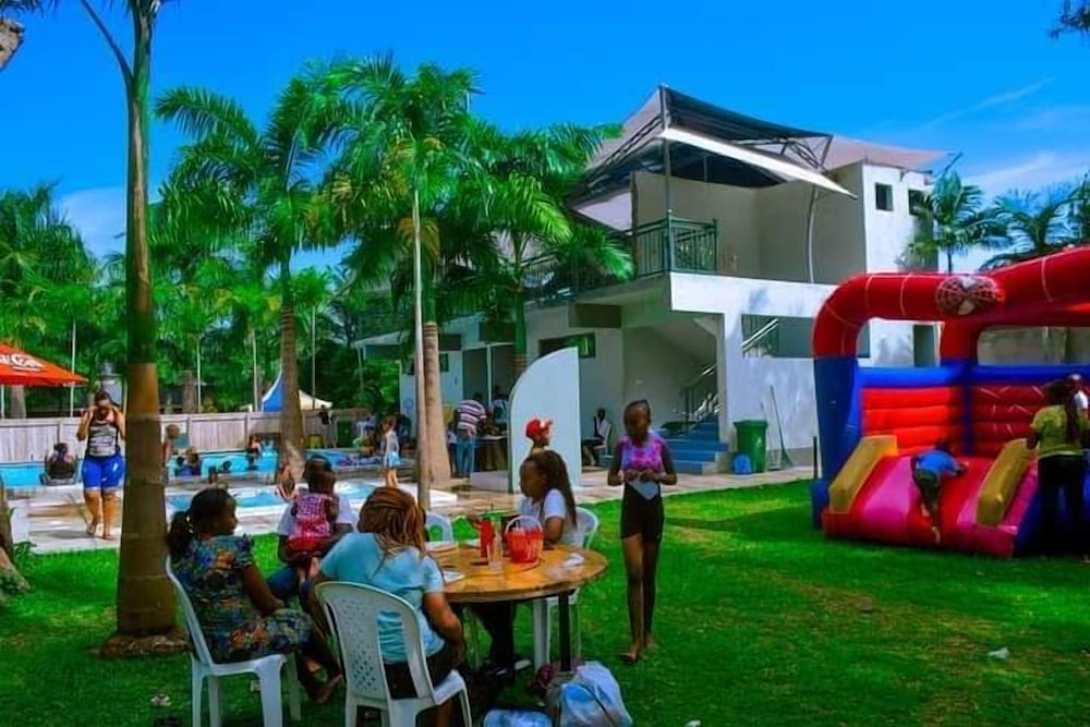 

Catania - Mtwapa - KWETU RESORT