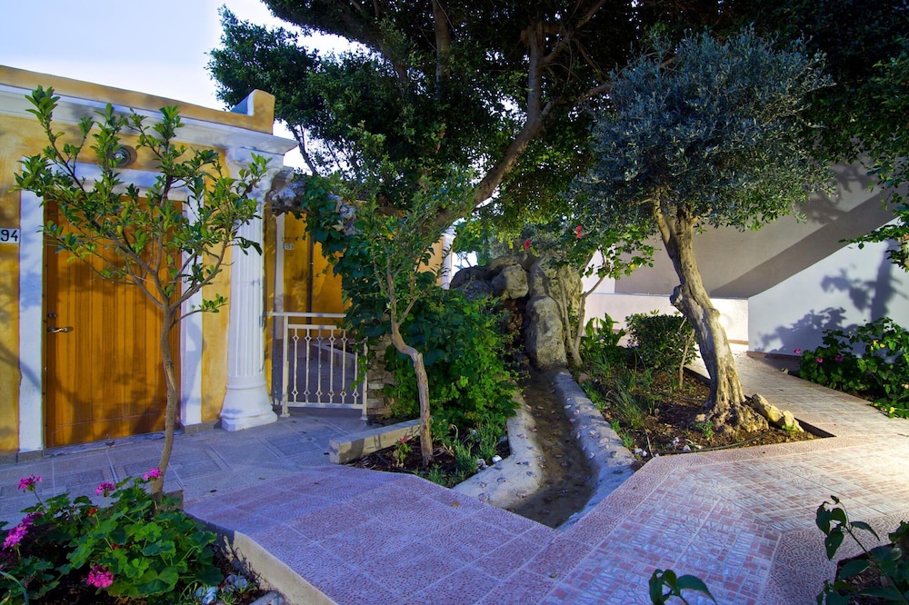 

Bologna - Plakias - Kalypso Cretan Village Resort & Spa