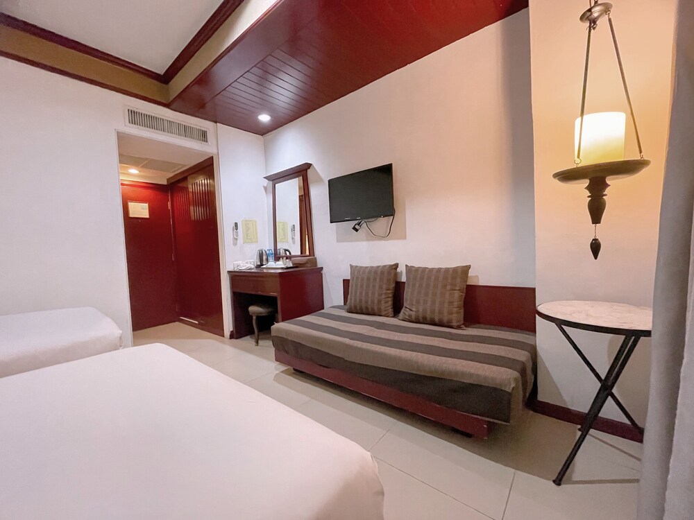 

Torino - Patong Beach - THE TOP PATONG RESORT.