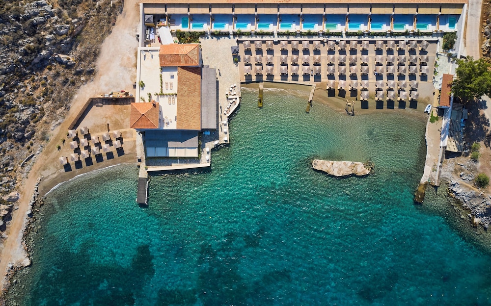 

Milano - Idra - Mandraki Beach Resort