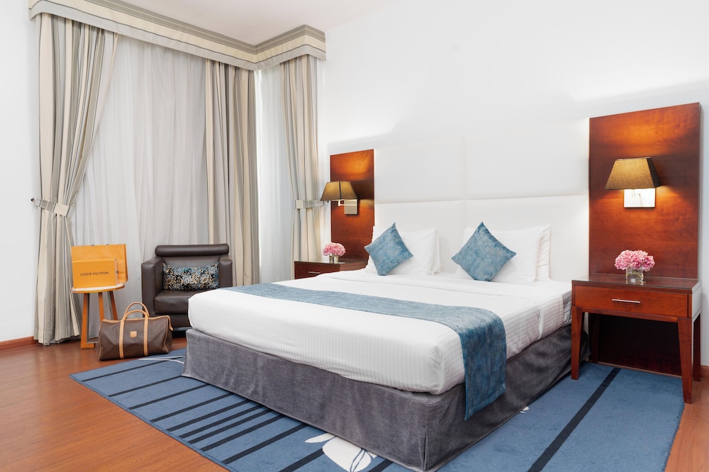 

Roma - Dubai - Golden Sands Hotel & Residences