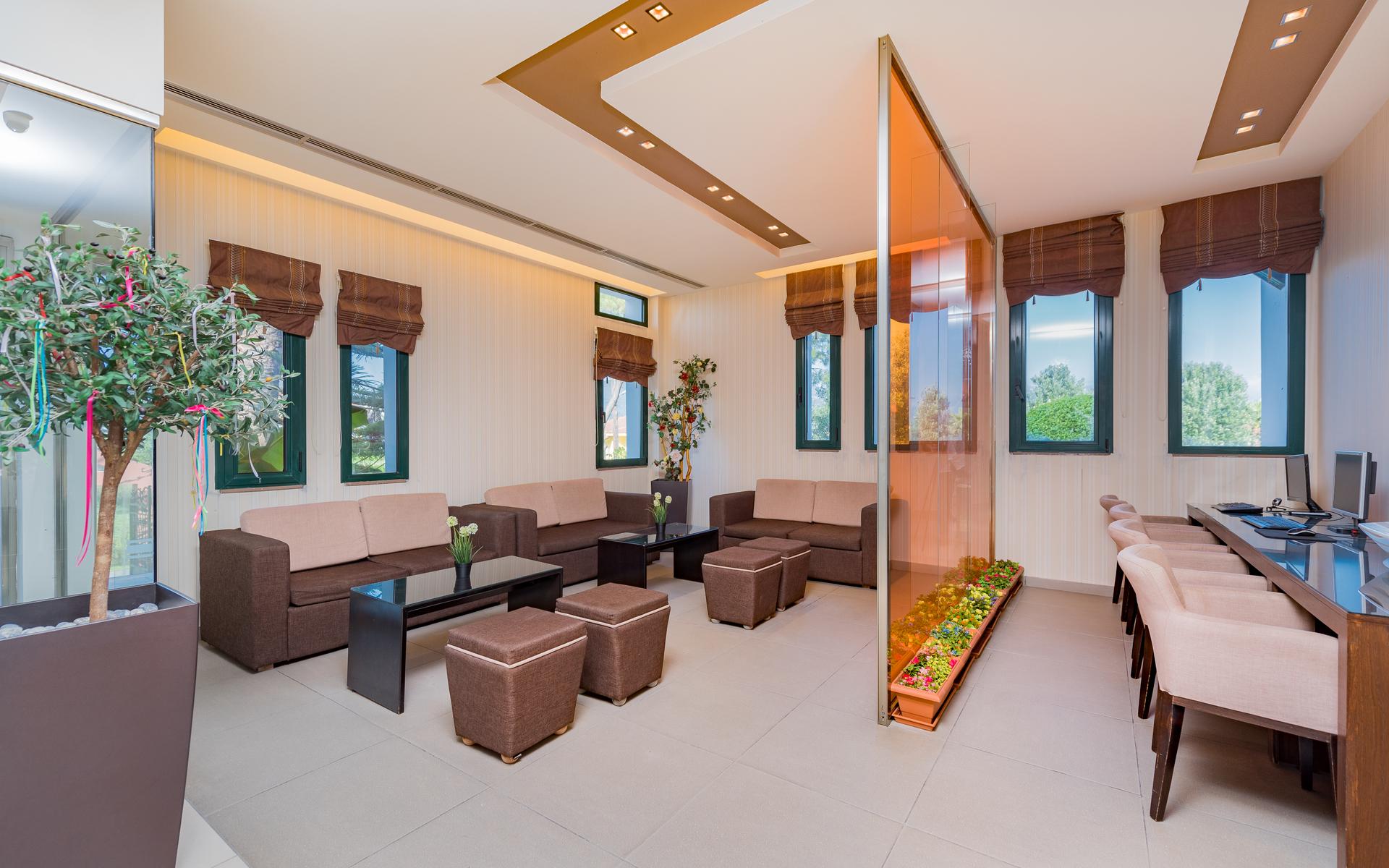 

Milano - Agios Kirikos - Oscar Hotel