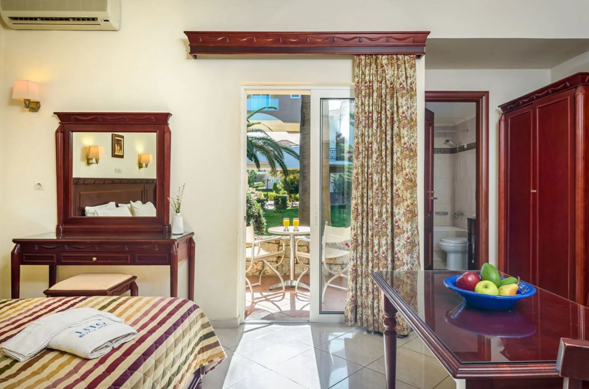 

Napoli - Platanias (Crete) - Lito Beach Hotel
