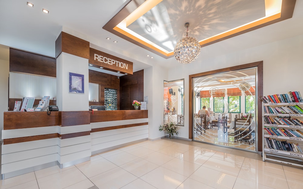 

Milano - Agios Kirikos - Oscar Hotel