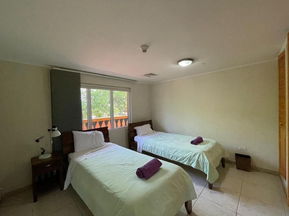 

Bari - Palm Beach - Del Rey Apartments