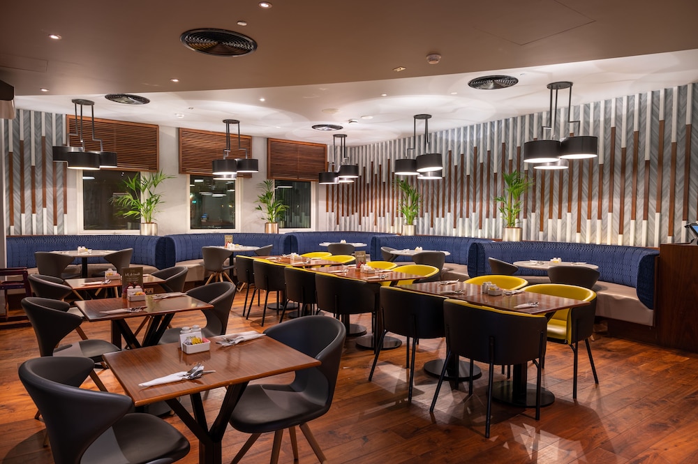

Napoli - Dubai - Premier Inn Dubai Al Jaddaf