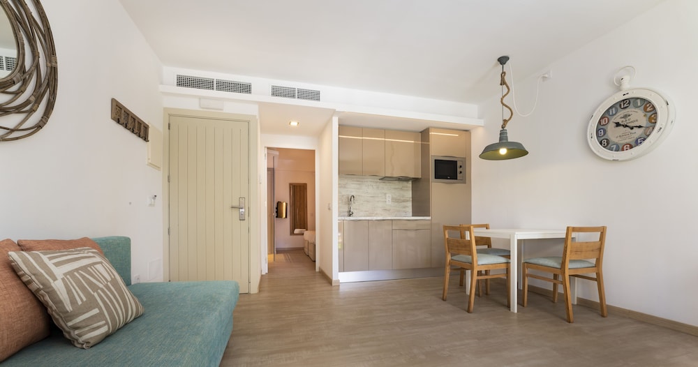 

Napoli - Arta - Apartamentos Sinfony
