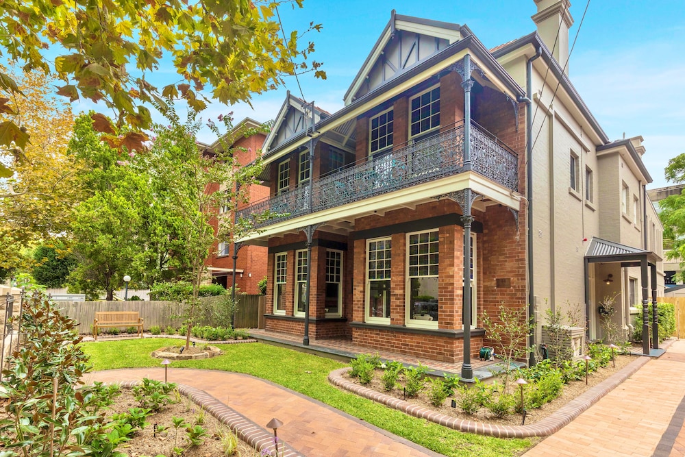 

Milano - Sydney - Dalziel Lodge