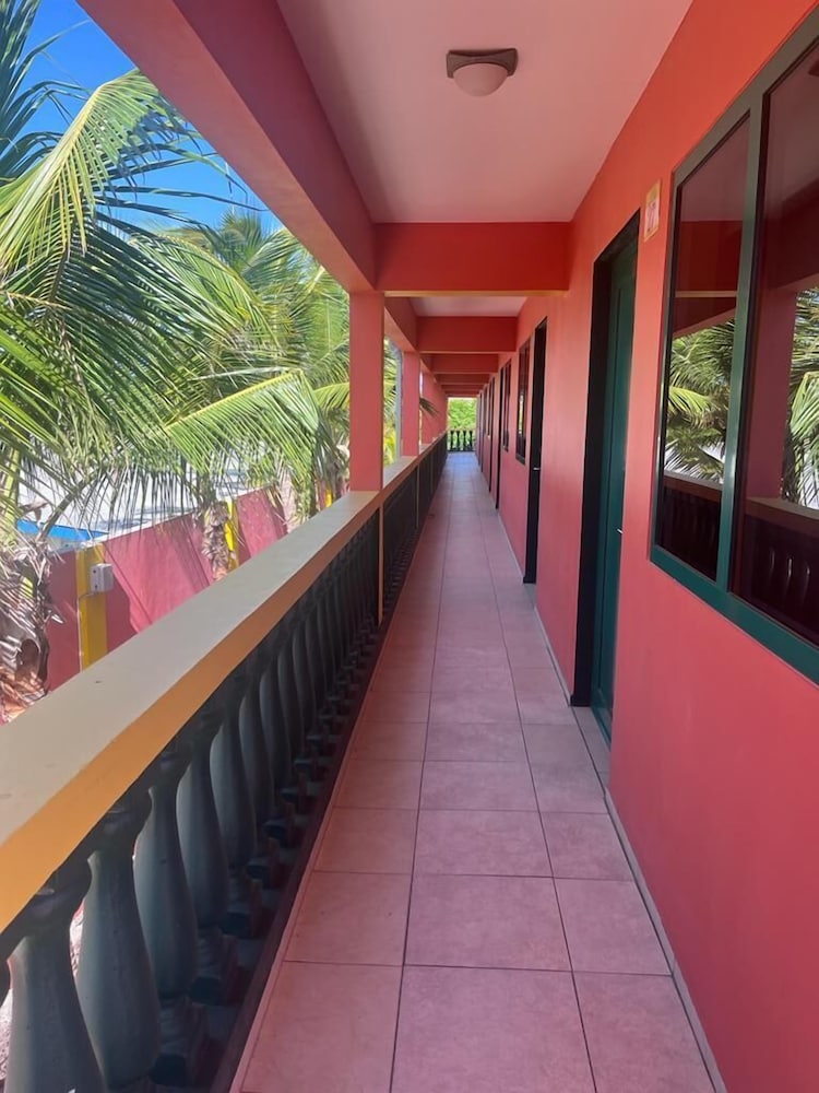 

Venezia - Palm Beach - Del Rey Apartments