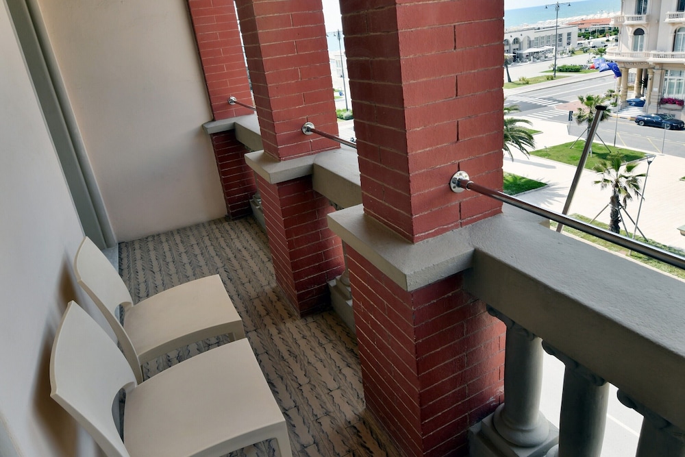 

Bari - Viareggio - Hotel Residence Esplanade