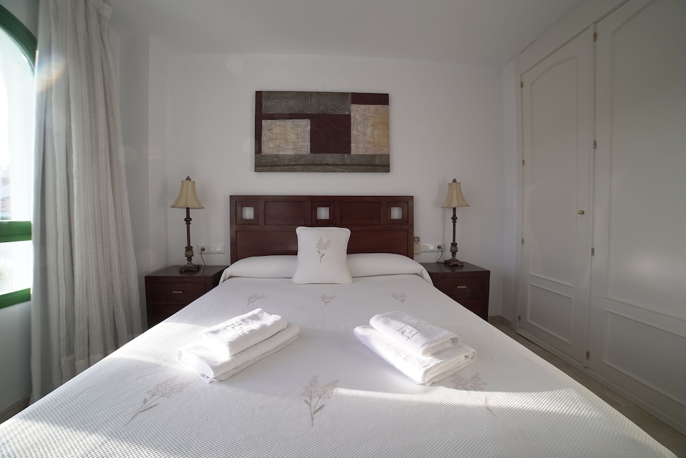 

Roma - Sotogrande - Hotel Apartamentos Manilva Sun
