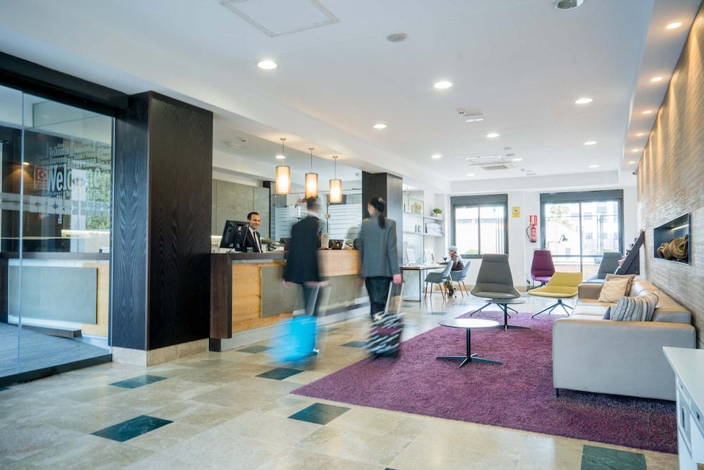 

Napoli - Torrejón de Ardoz - Compostela Suites Apartments