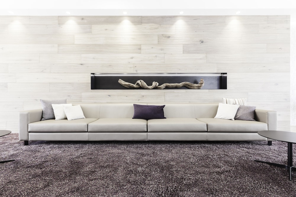

Bari - Aeroporto di Madrid - Compostela Suites Apartments