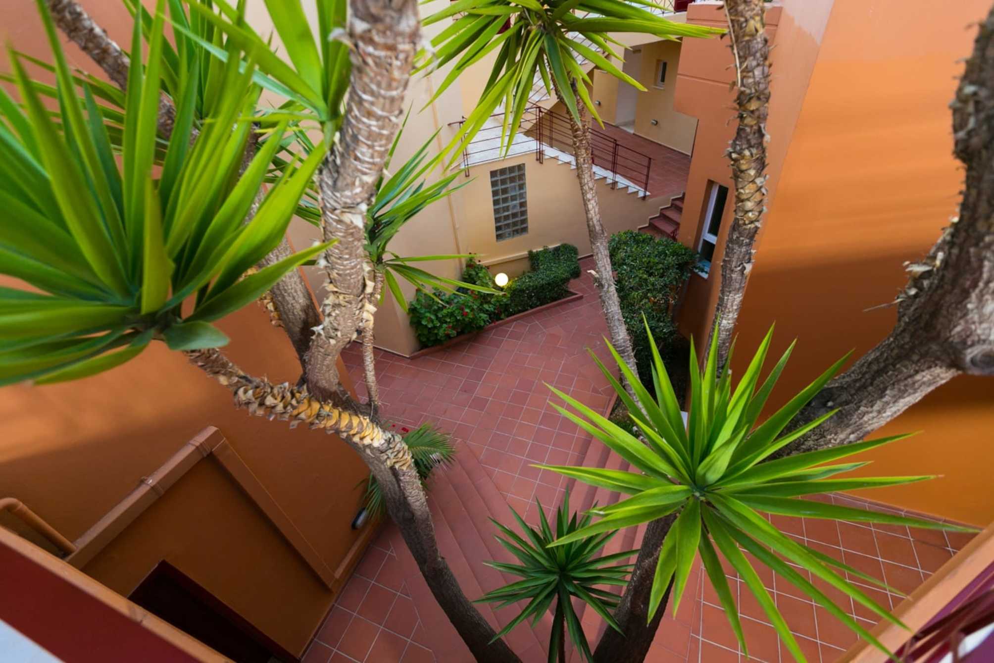 

Bologna - Chania - Creteotels Elotia