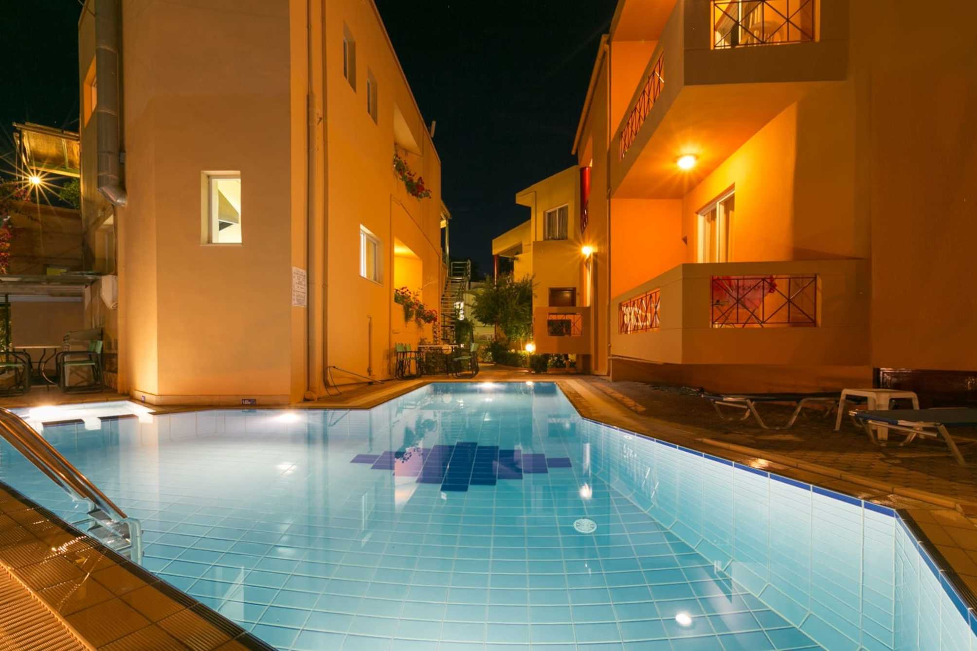 

Milano - Kato Daratsos - Creteotels Elotia