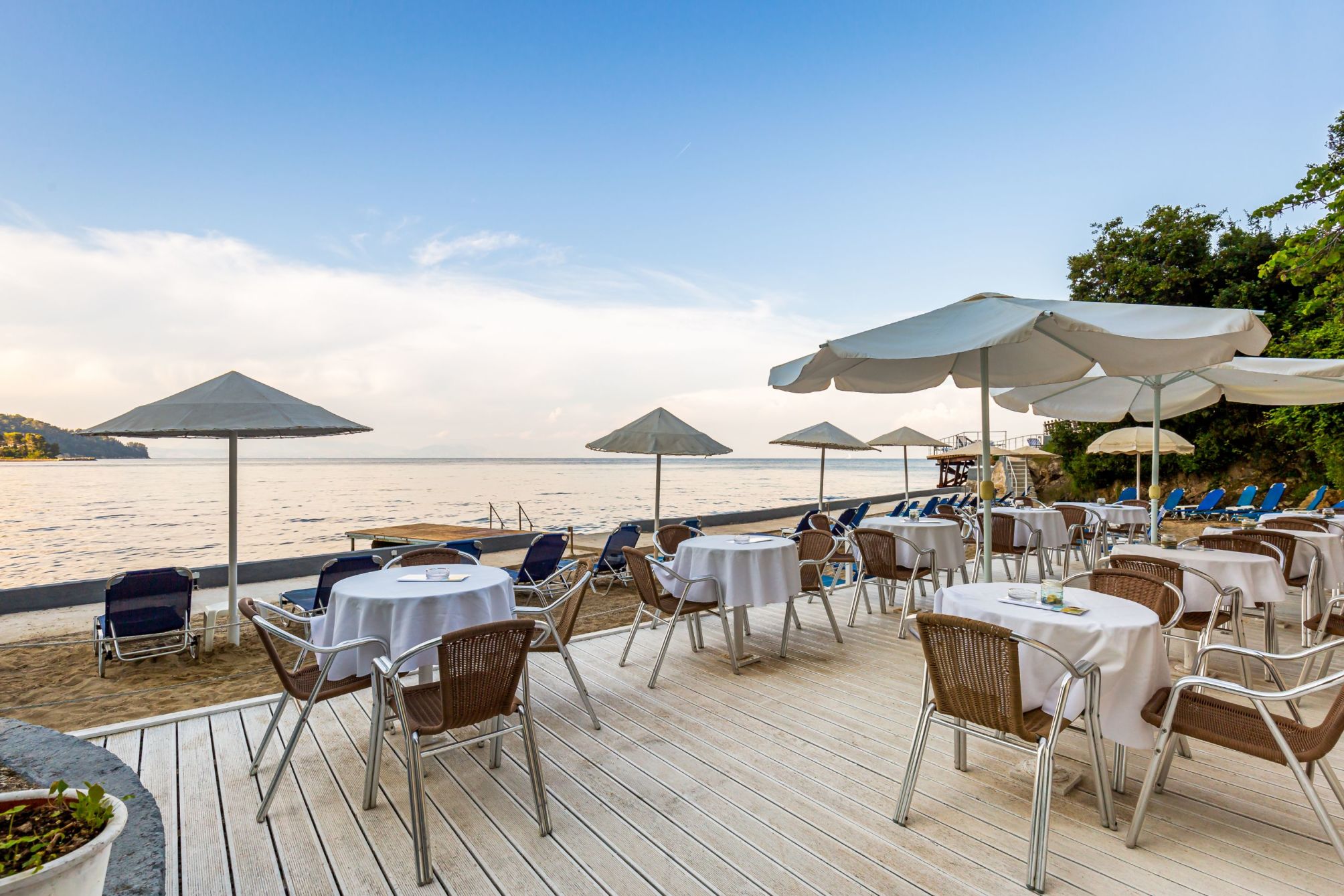

Milano - Perama (Corfu) - Oasis Hotel