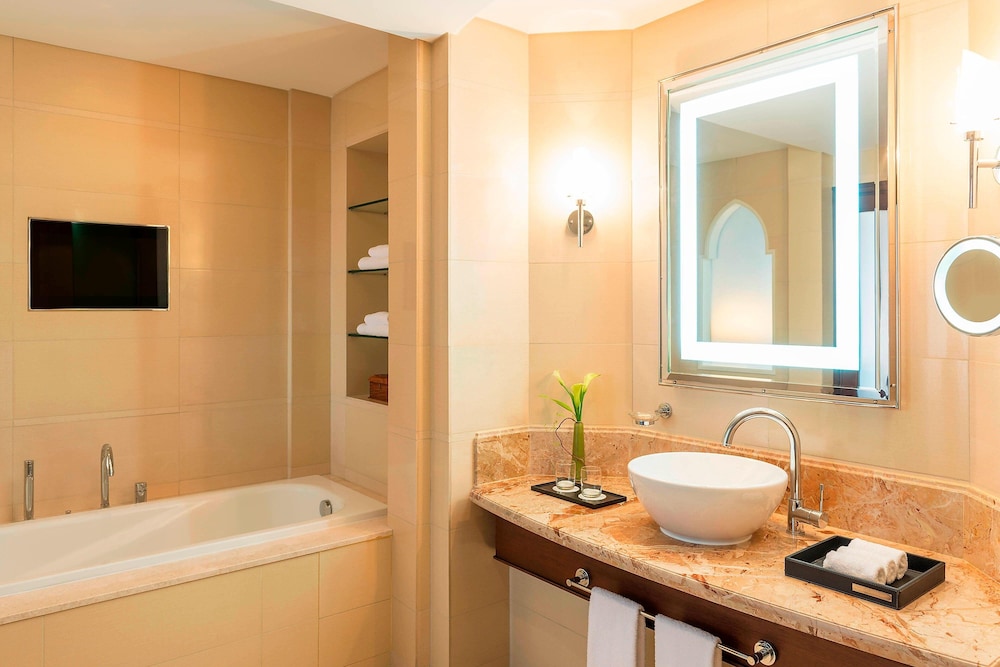 

Milano - Wādī Kabīr - Sheraton Oman Hotel