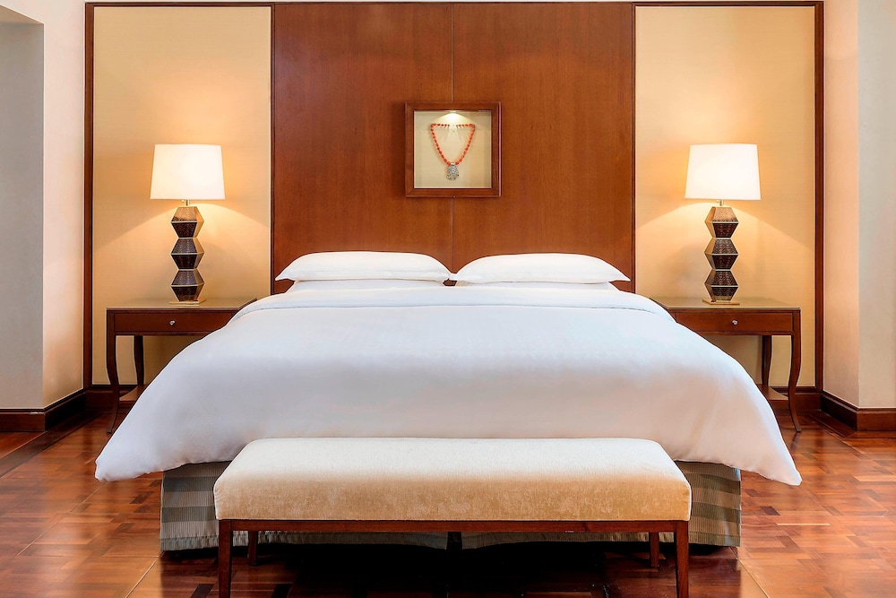 

Roma - Wādī Kabīr - Sheraton Oman Hotel