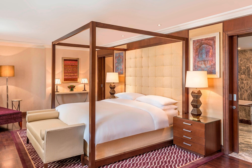 

Milano - Ruwī - Sheraton Oman Hotel