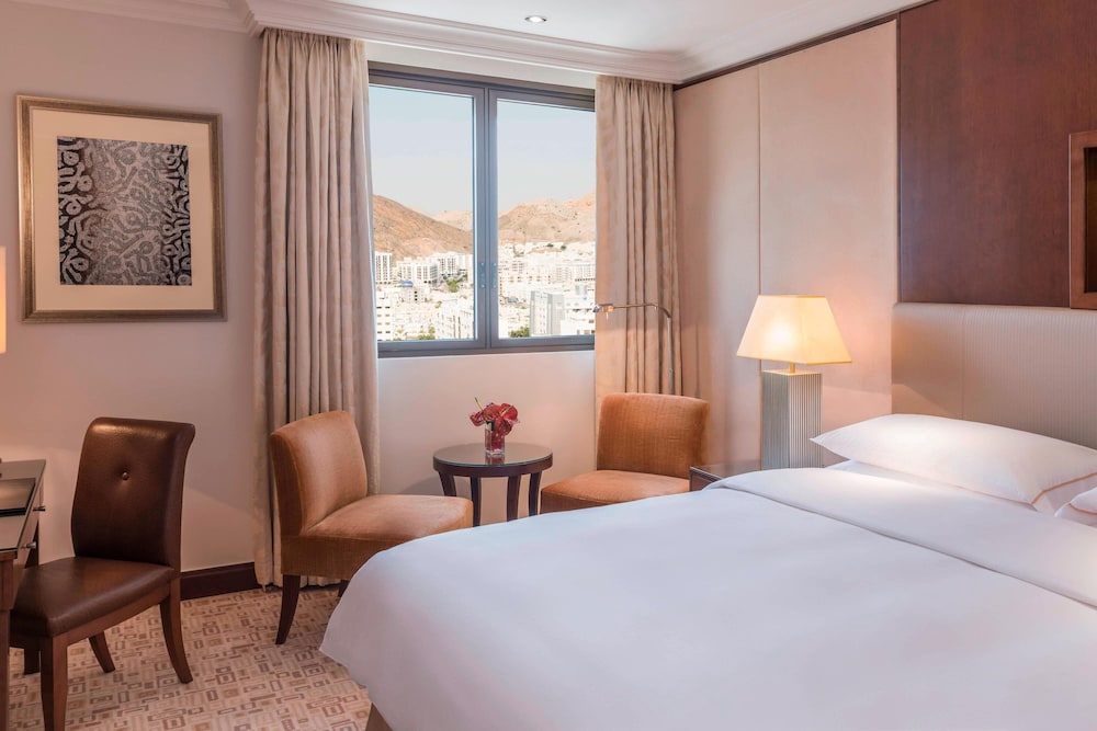 

Bologna - Ruwī - Sheraton Oman Hotel