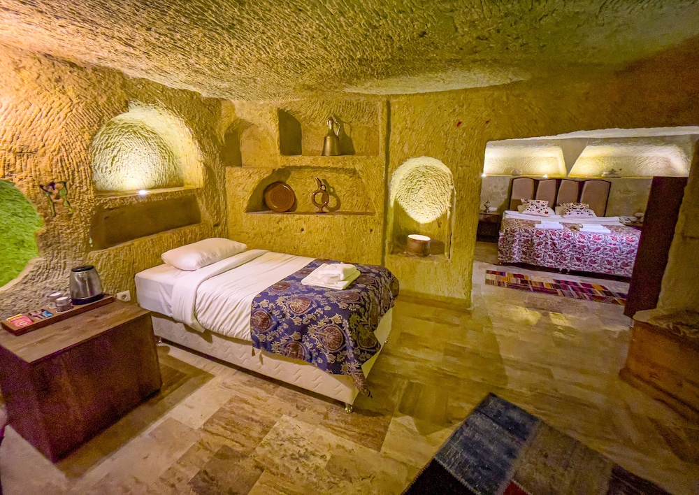 

Milano - Göreme - Heritage Cave Suites