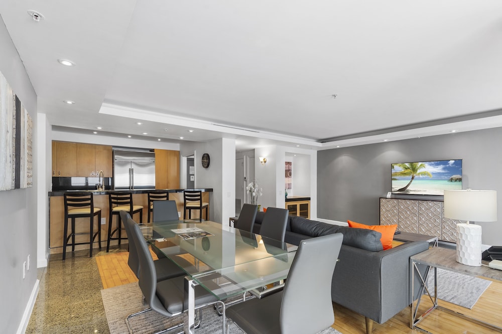 

Lamezia Terme - Key Biscayne - Fortune House Hotel Suites
