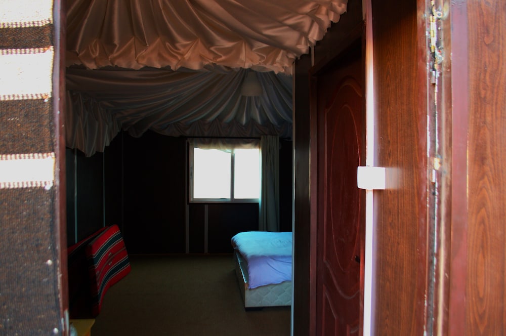 

Roma - Aqaba - BEDOUIN NOMDAS ADVENTURES