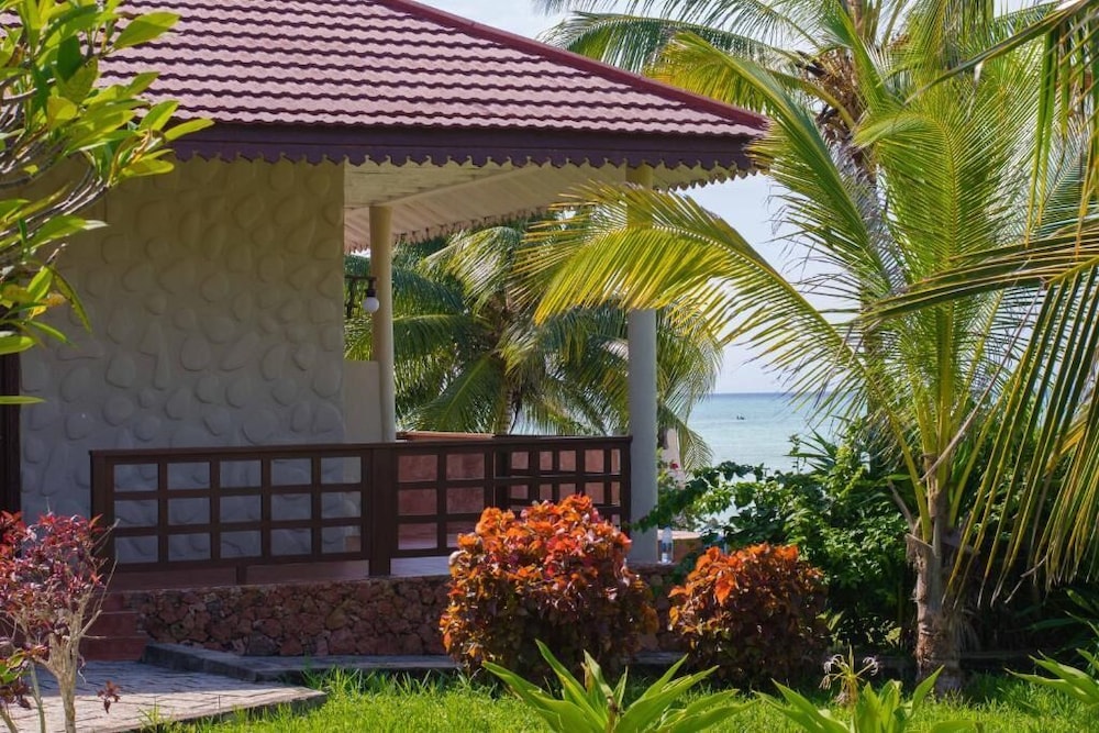 

Brindisi - Kizimkazi - Mandarin Resort Zanzibar