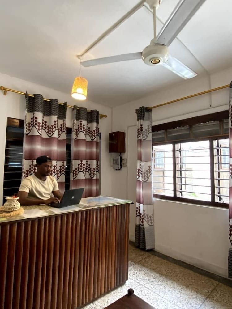 

Roma - Zanzibar Town - Flamingo Guest House