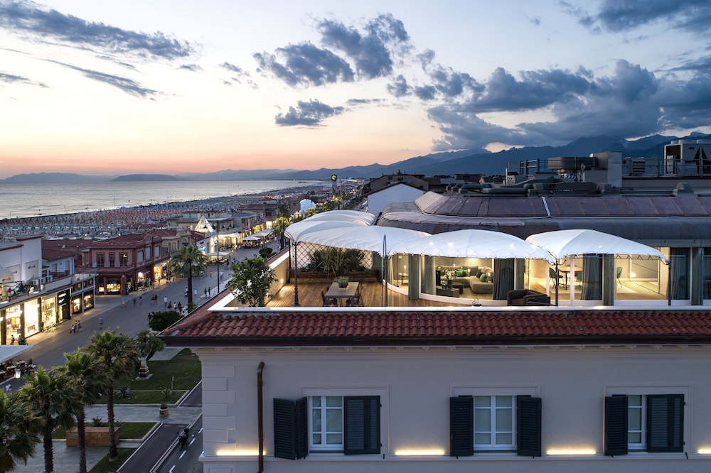 

Torino - Versilia e Costa Toscana, Mare Italia - Hotel Plaza e de Russie - Relais & Châteaux