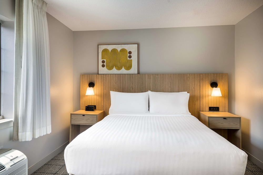 

Roma - Secaucus - Sonesta Simply Suites Jersey City