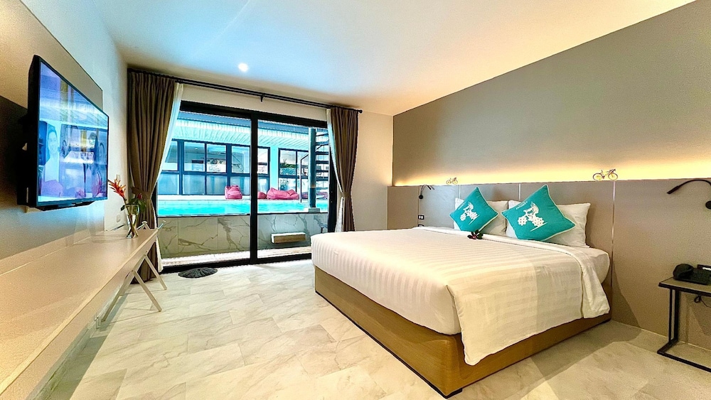 

Pisa - Si Sunthon - Tour De Phuket Hotel - SHA Plus