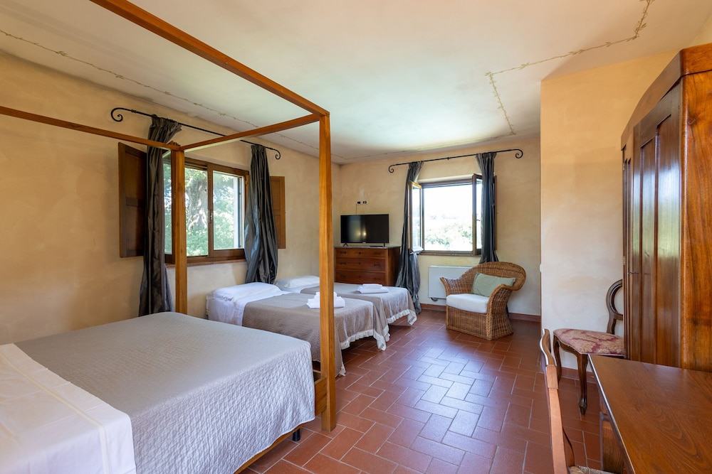 

Catania - Saturnia - Relais Ciavatta Country Hotel